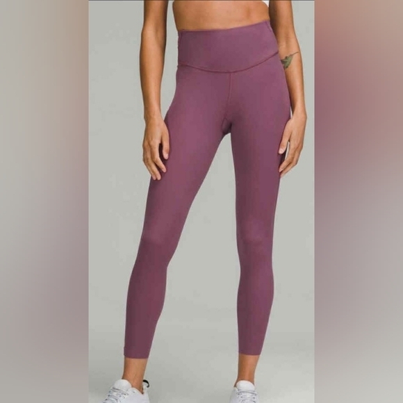 Lululemon Base Pace High-Rise Tight 25" - Sz 8